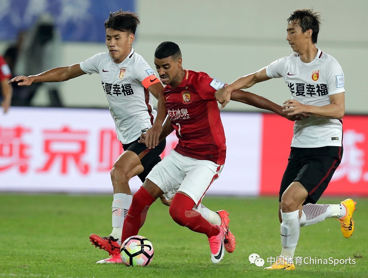 包含河北华夏重庆力帆苦战分钟，最终以点球险胜，晋级足协杯的词条