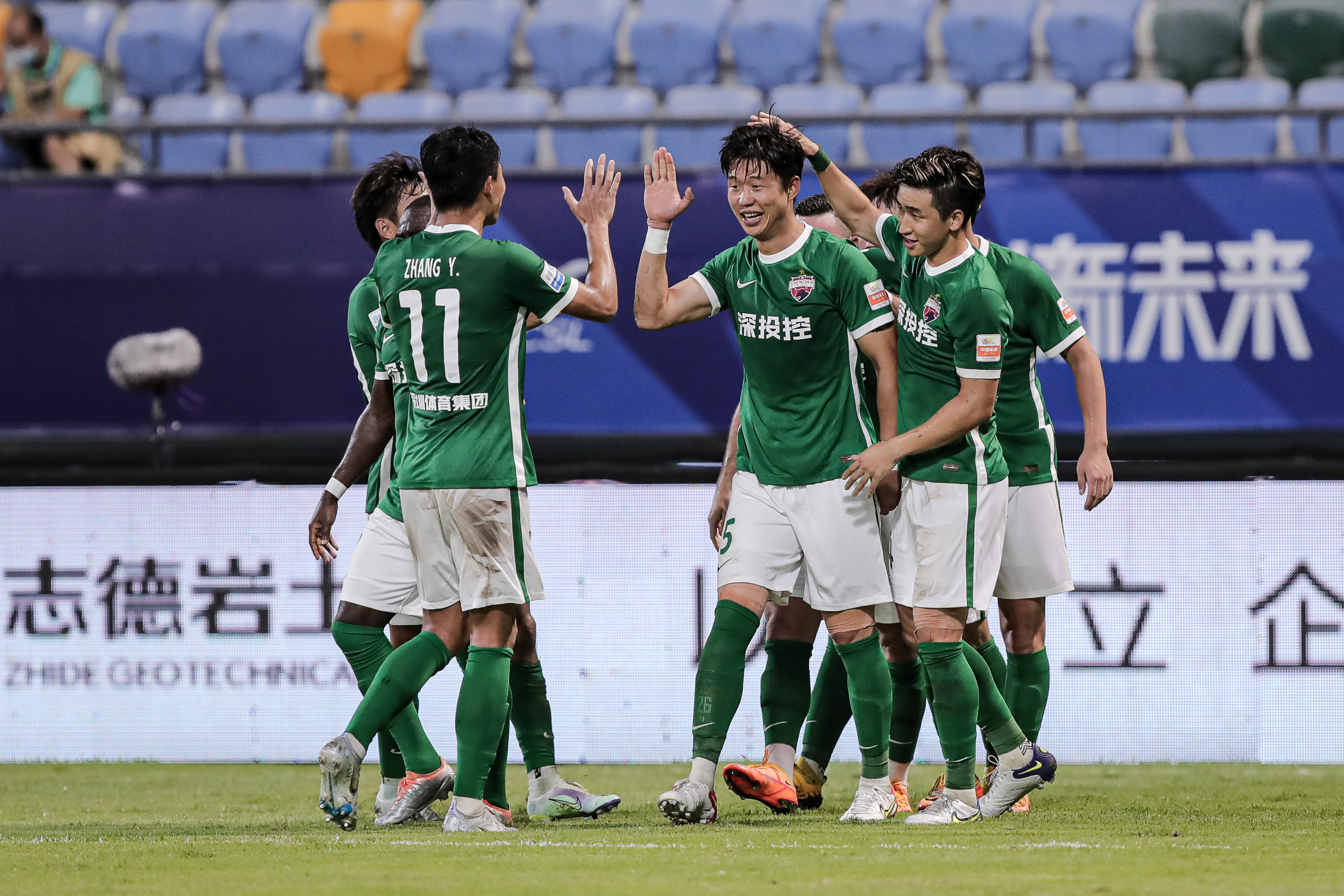 芬兰队防线铜墙铁壁，客场逼平实现惊喜的简单介绍