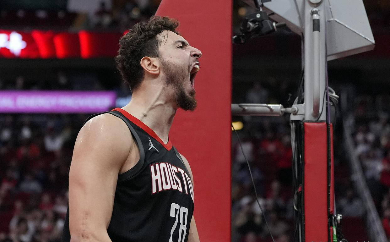 开云APP-关于爵士客场大胜：球队士气高涨欲继续领跑的信息