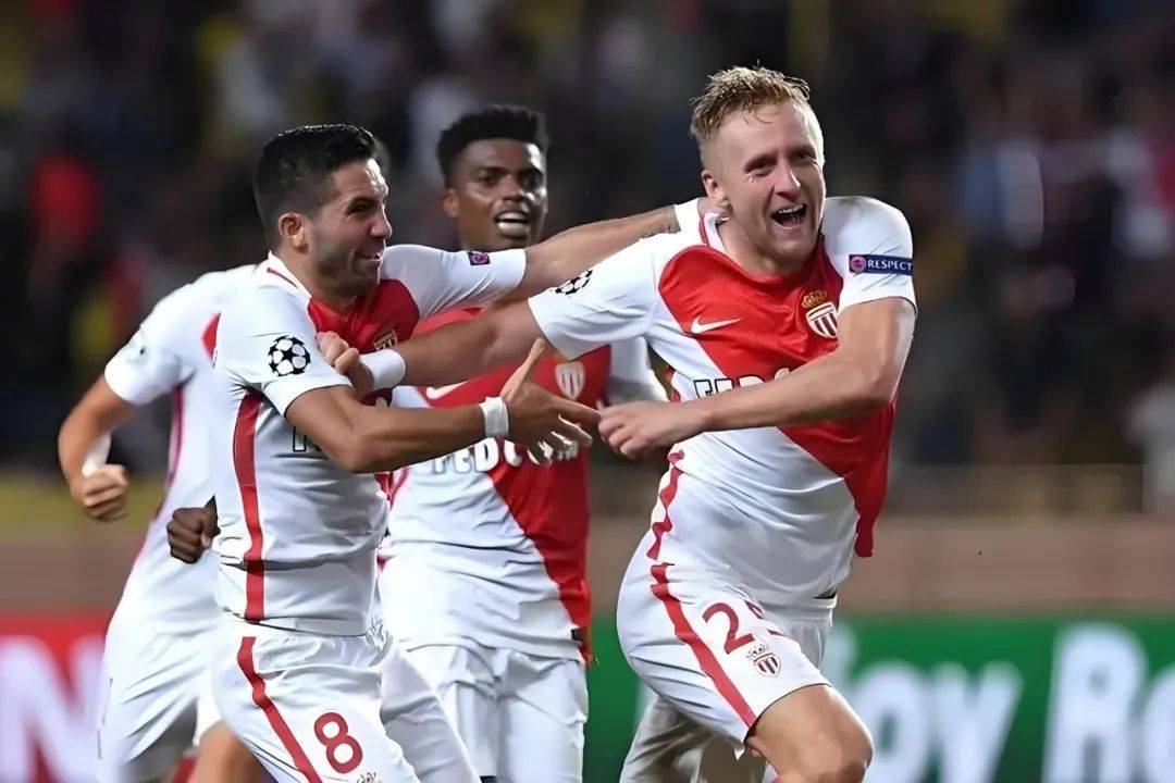 开云官网-包含摩纳哥主场惨败，法甲排名下滑至第九位的词条