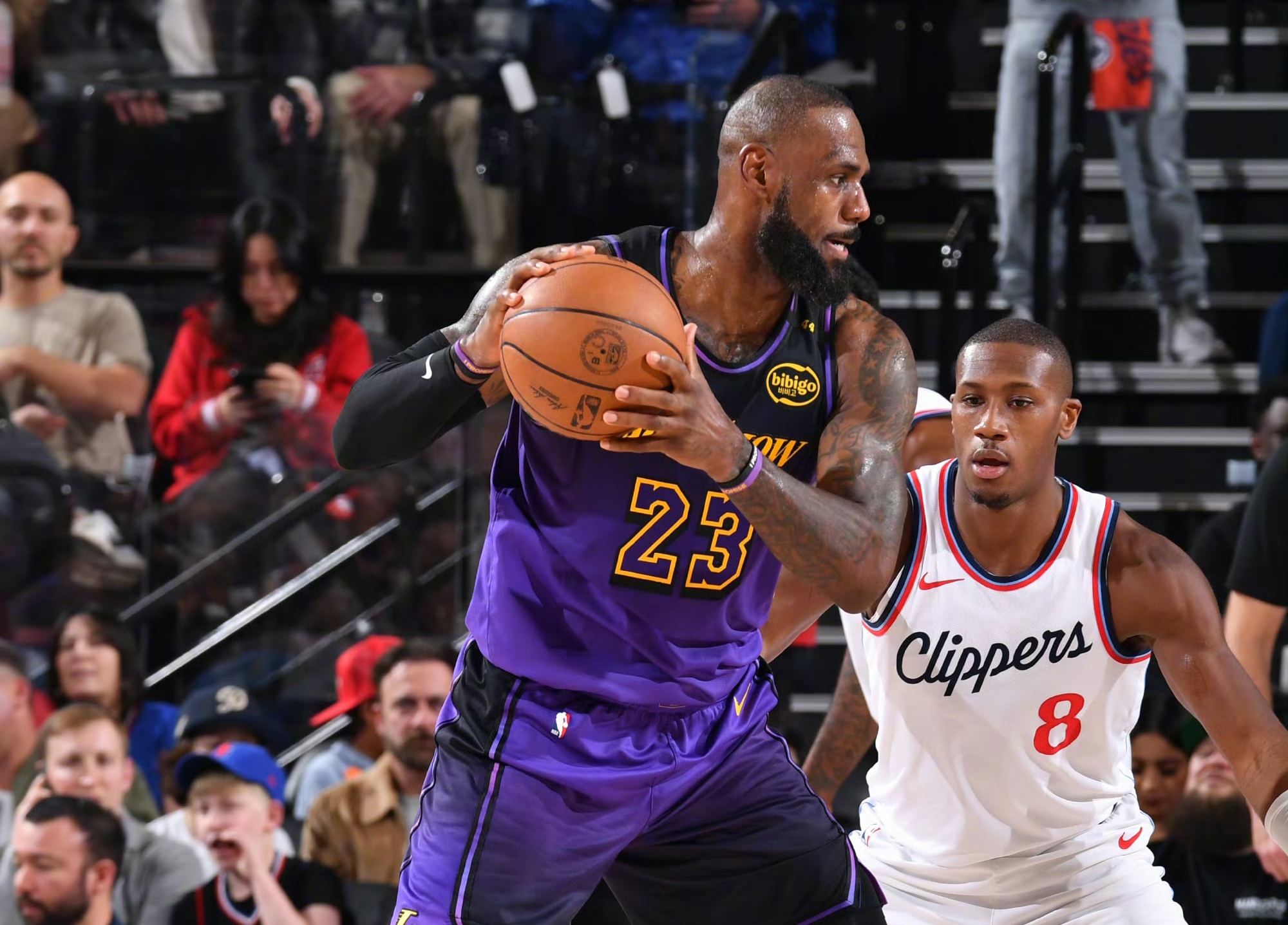 快船后卫受伤，球队阵容再次遭遇打击