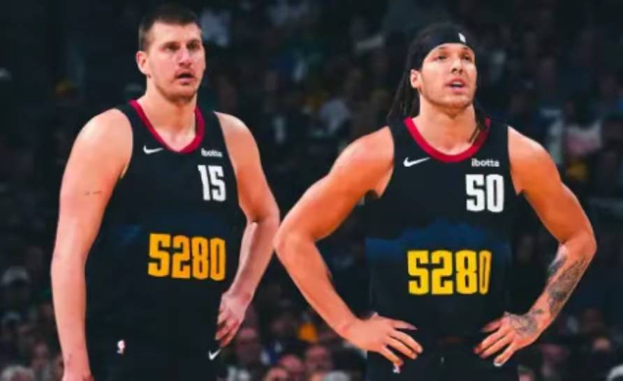 开云体育官网-球队传接连续，连续交错进攻打击对手