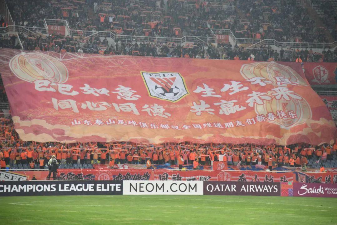 开云体育app-包含足球对决即将开启，球员们将全力以赴拼搏的词条