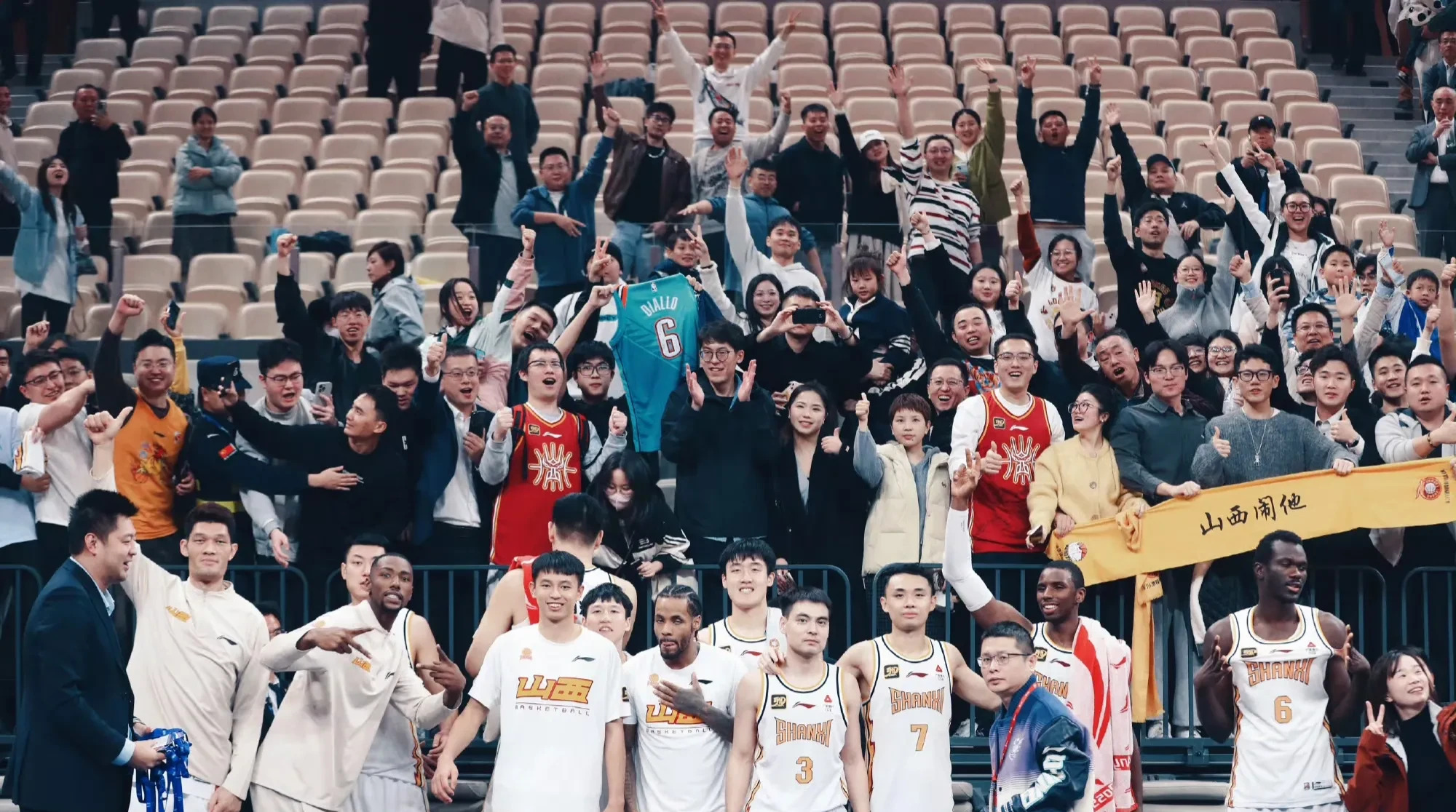 硝烟弥漫的赛场，各路球队齐聚一堂的简单介绍