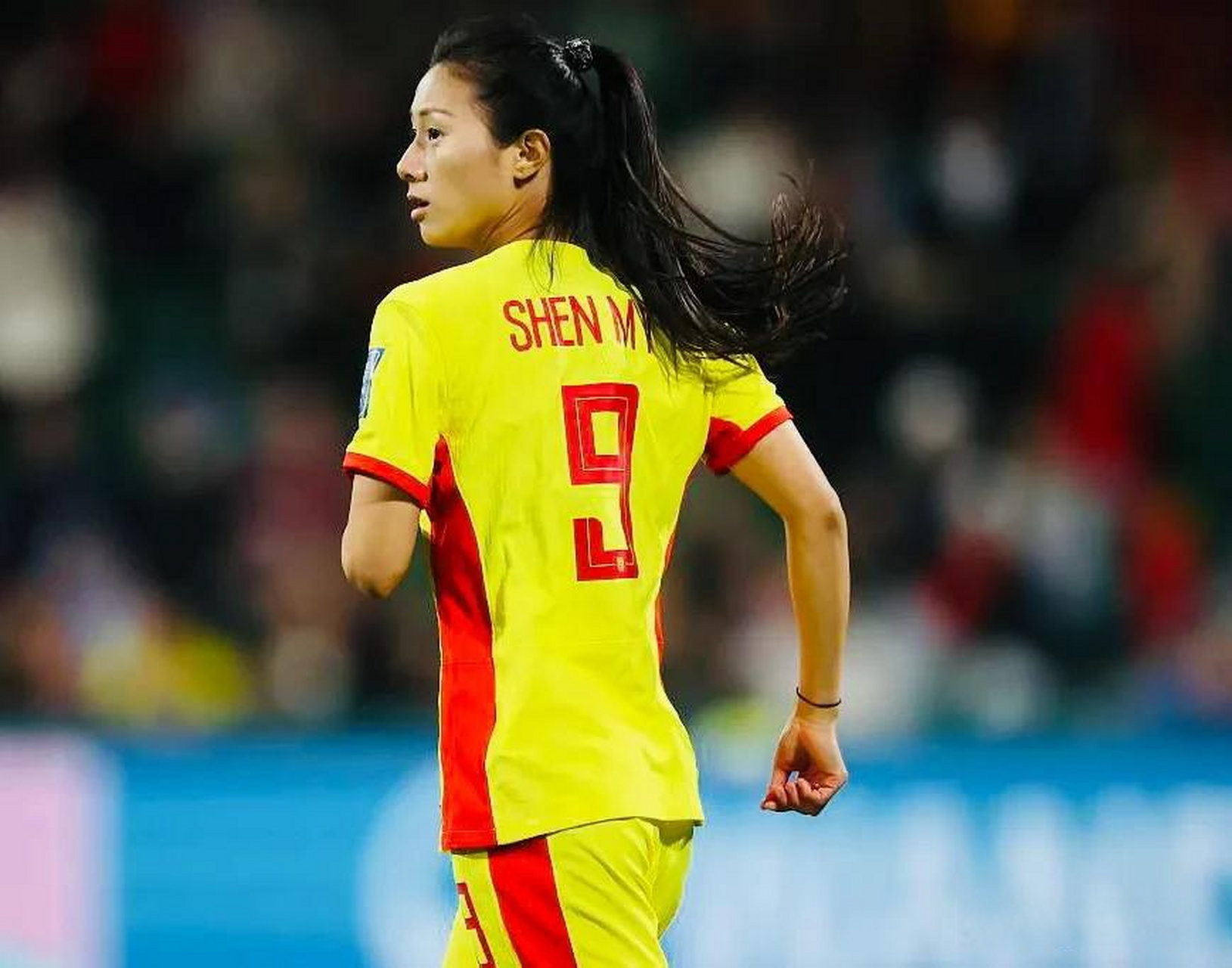 亚洲女足赛季胜负纷呈，各队角逐激烈