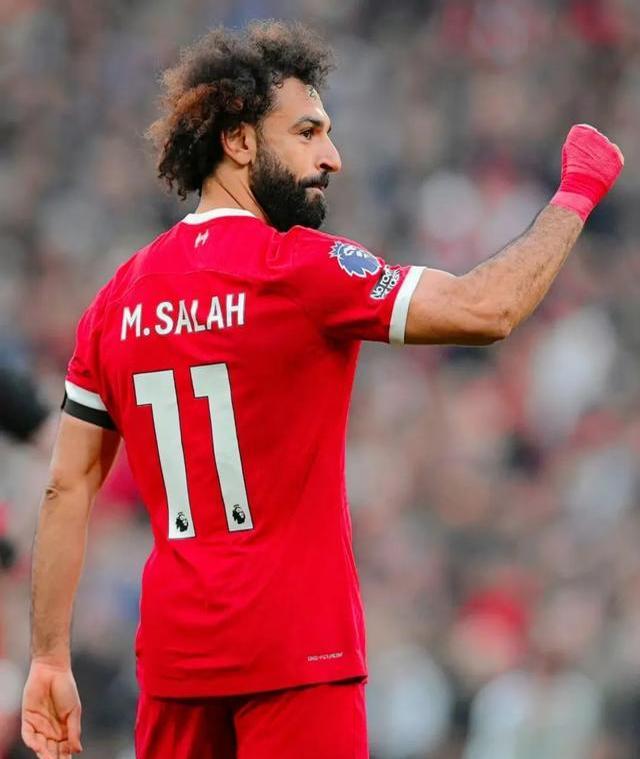 利物浦大胜，萨拉赫上演帽子戏法，继续走在前面的简单介绍