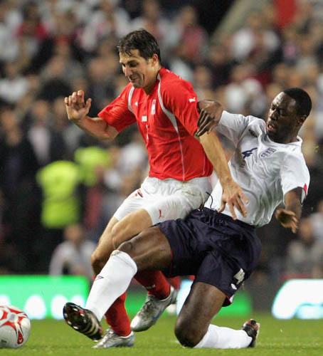 波兰与英格兰战成平局，势均力敌的简单介绍