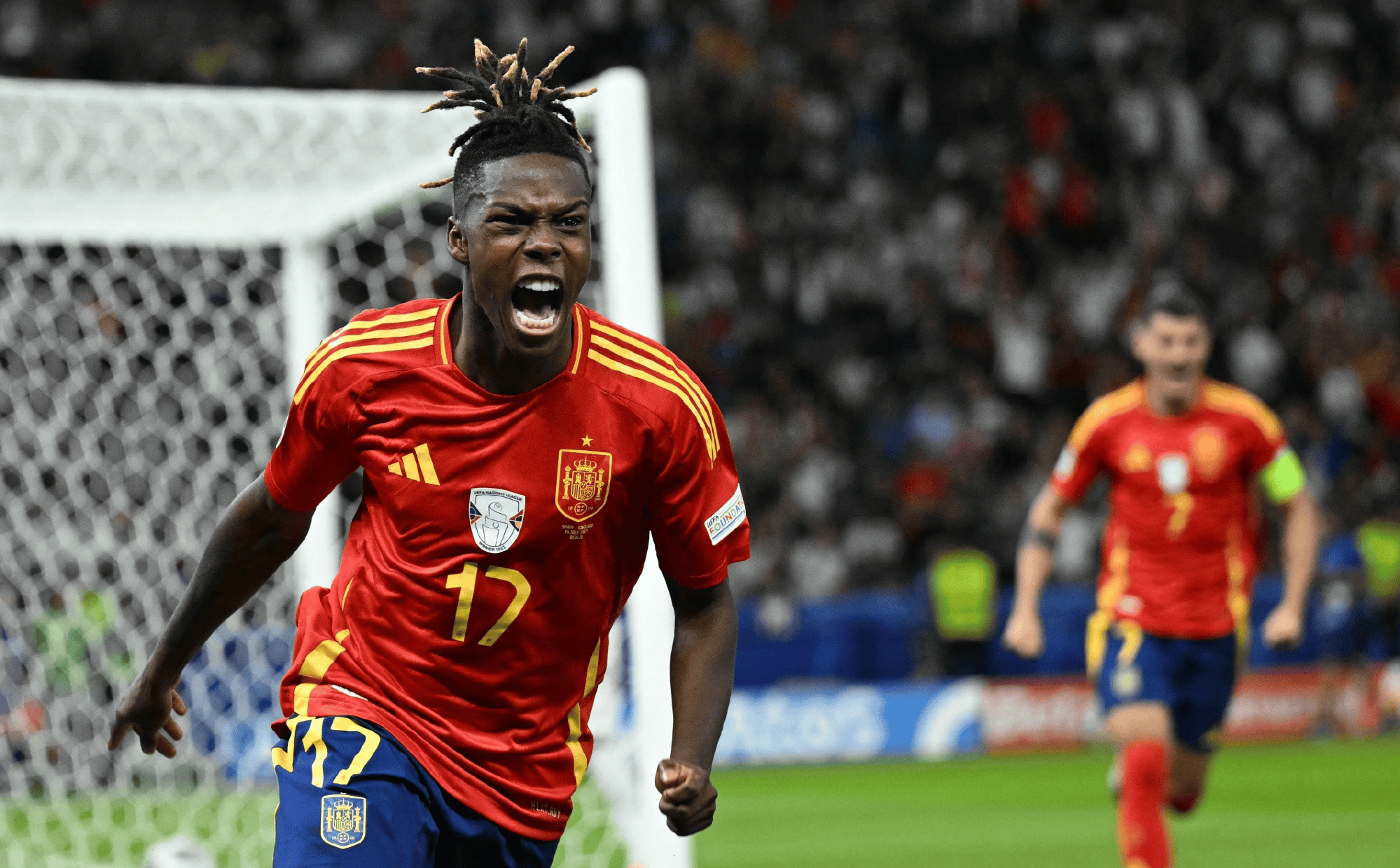 开云体育-关于西班牙队赢得关键比赛，晋级下一轮的信息