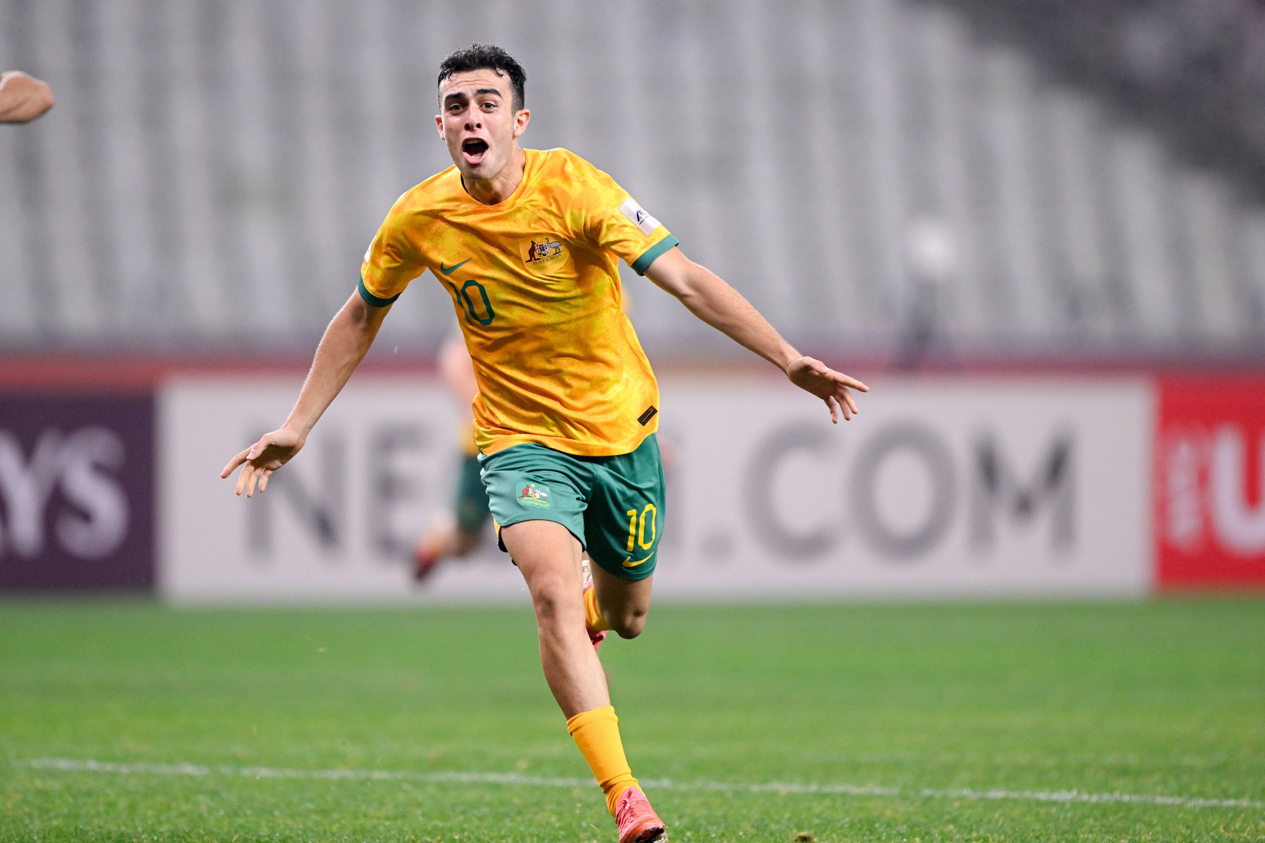 欧洲足球传奇故事传颂，球员风采永存的简单介绍