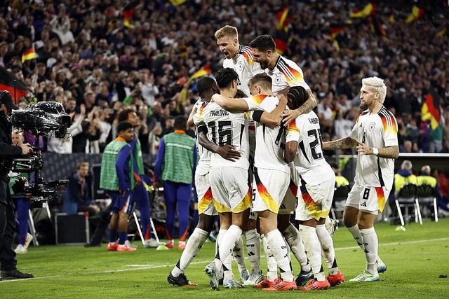 开云下载-包含德国队力争小组第一，展望淘汰赛的词条