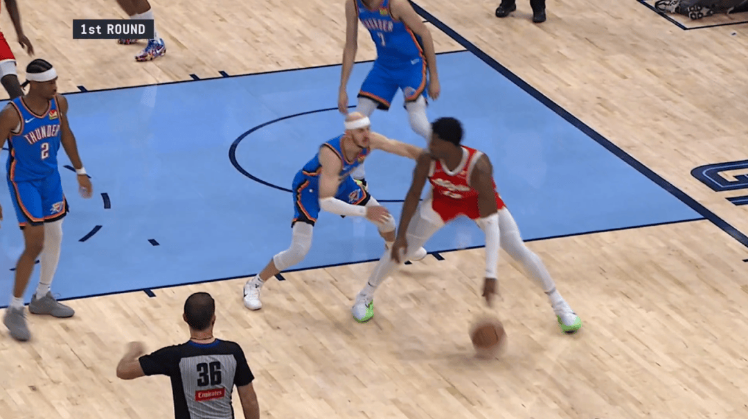 关于防守线表现出色,球队成功击败强劲对手的信息 关于防守线表现出色,球队成功击败强劲对手的信息