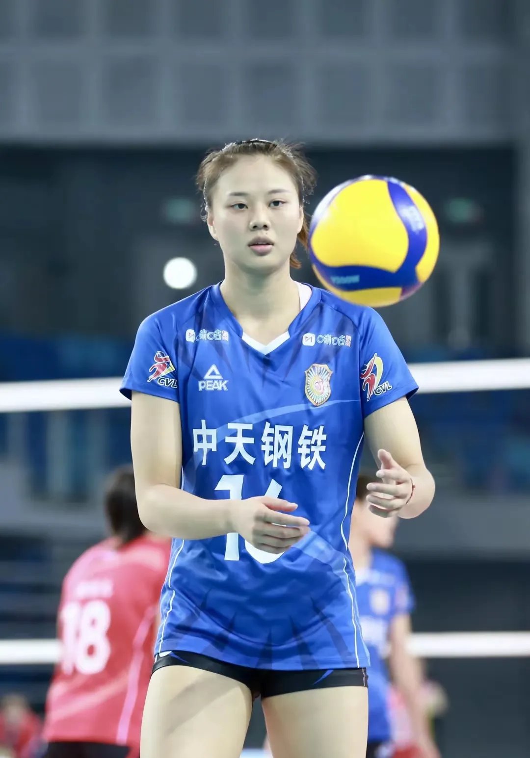 关注体育界的热点,女队备战信心百倍 关注体育界的热点,女队备战信心百倍