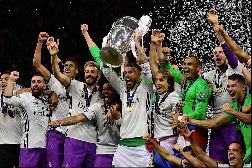 开云下载-篮球欧冠联赛决赛，强队成功卫冕夺冠