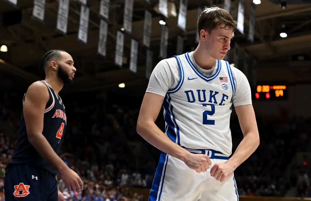 马刺队严格防守雷霆，避免再度失利