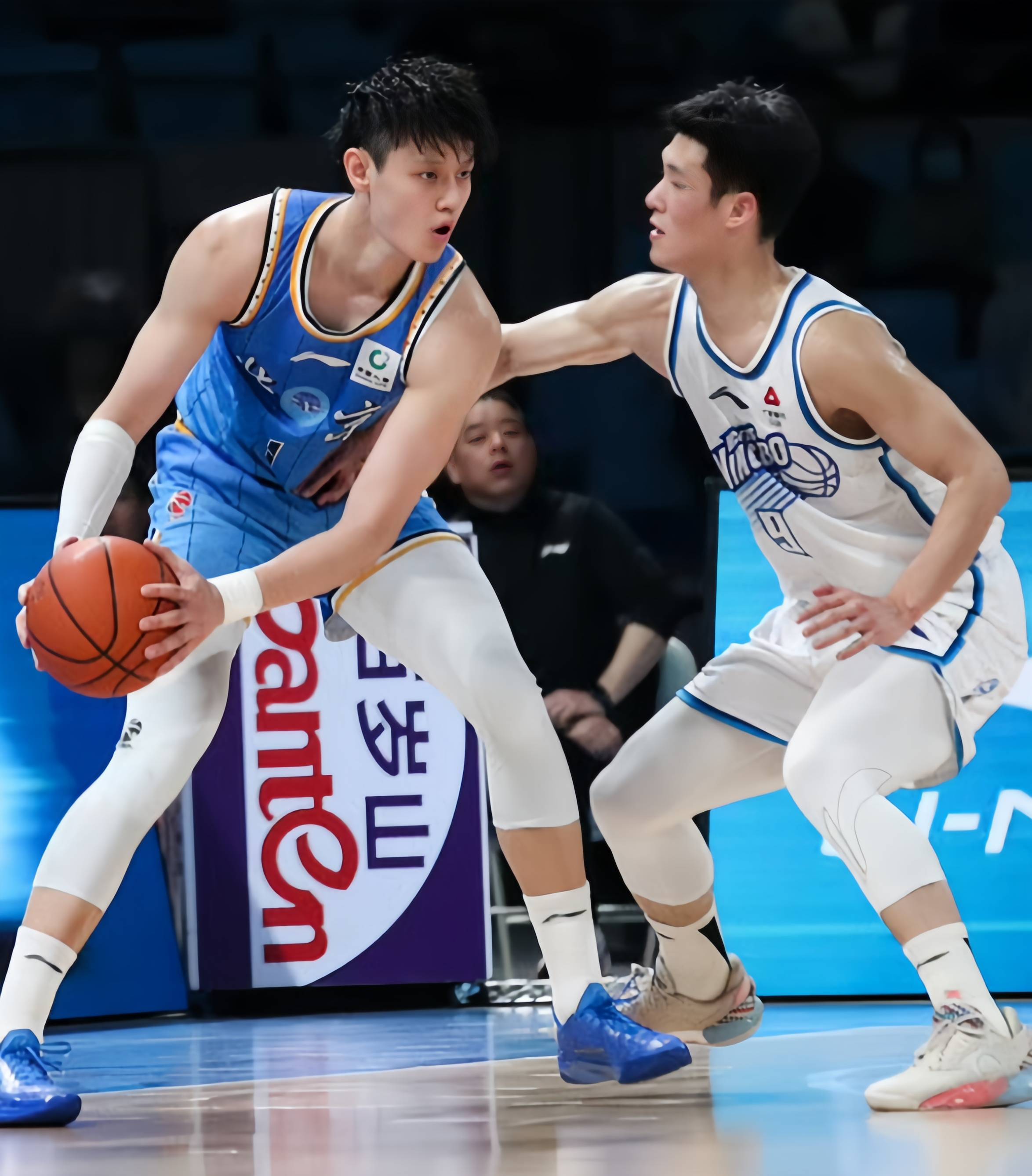 河北男篮实力强劲，成为亮点