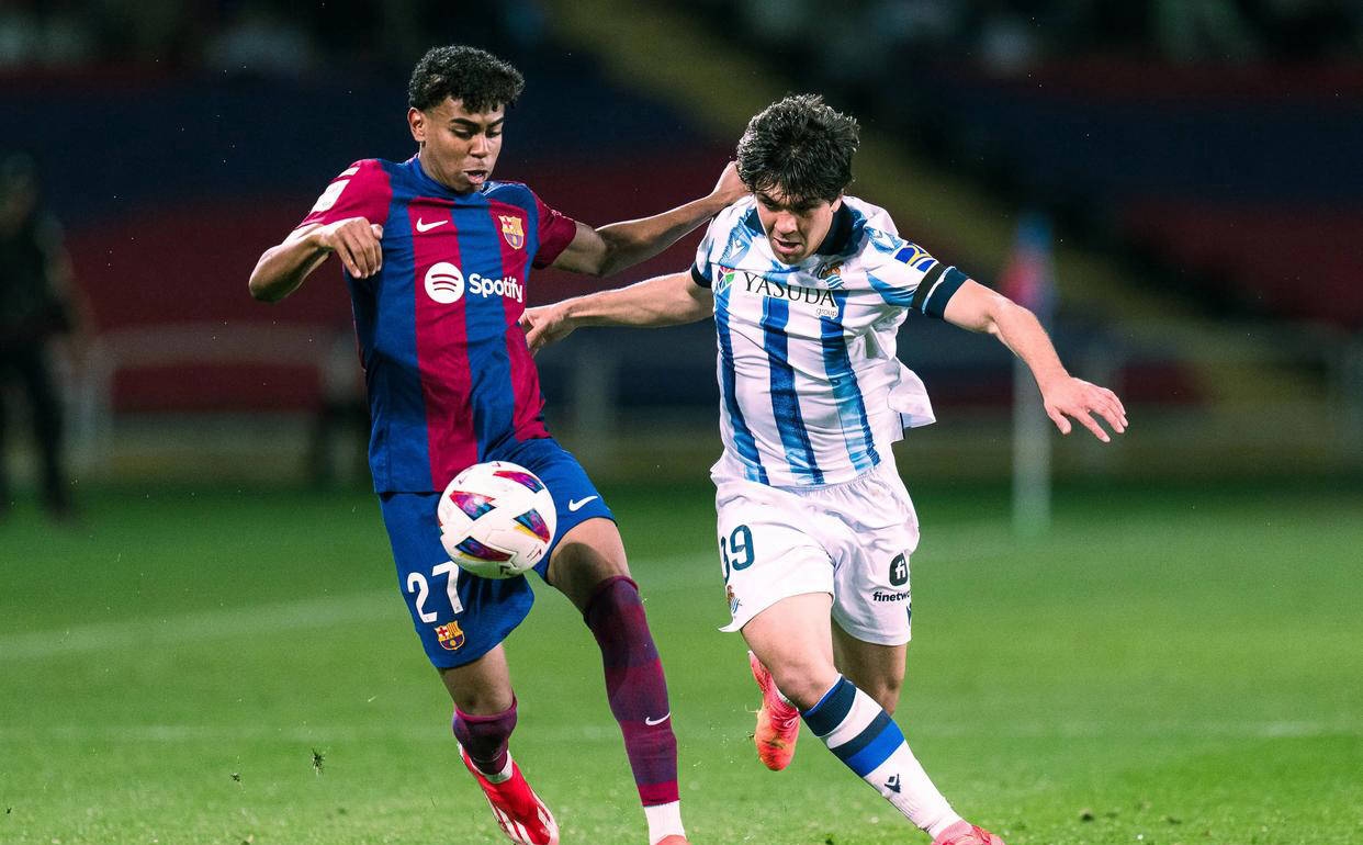 包含德甲重磅对决：巴萨迎战皇马，球迷沸腾的词条