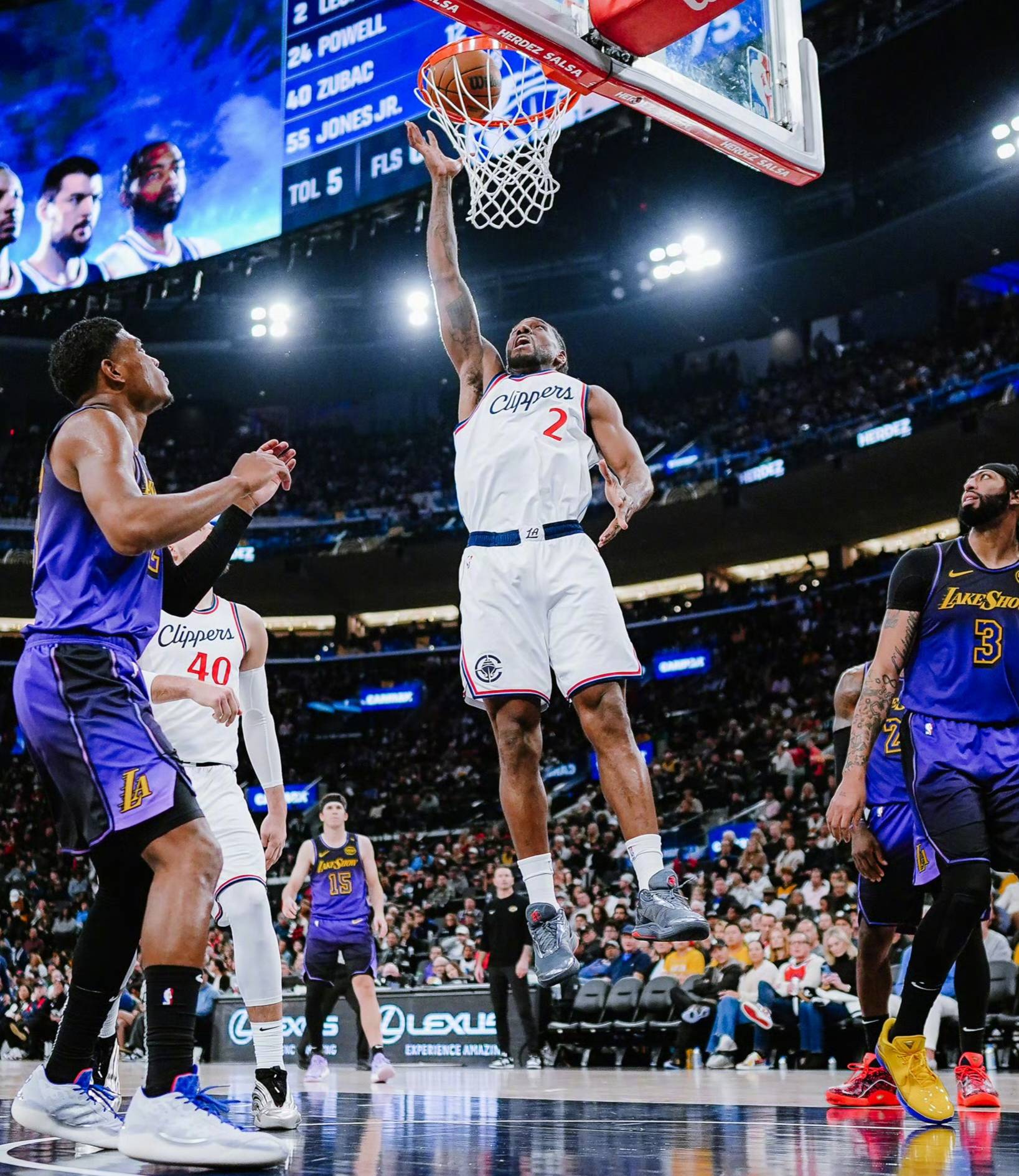 湖人大胜快船，詹皇分全场最佳