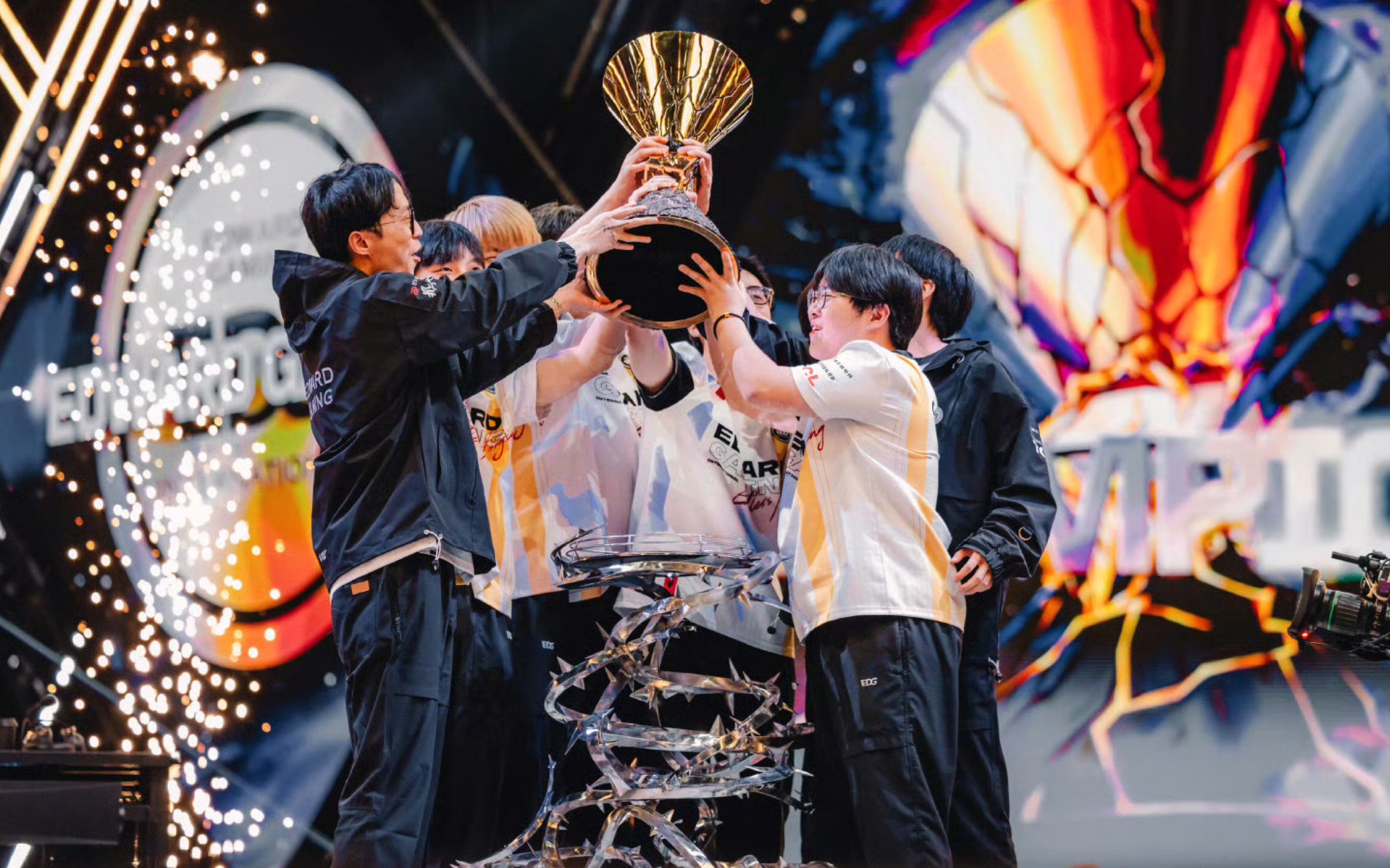 开云体育平台APP-关于球队备战决赛，全力以赴争夺冠军的信息