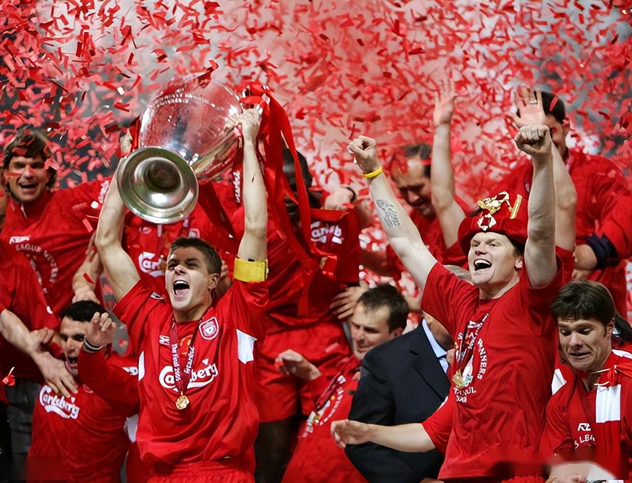 开云APP-利物浦迎战曼联，双方斗志高昂！