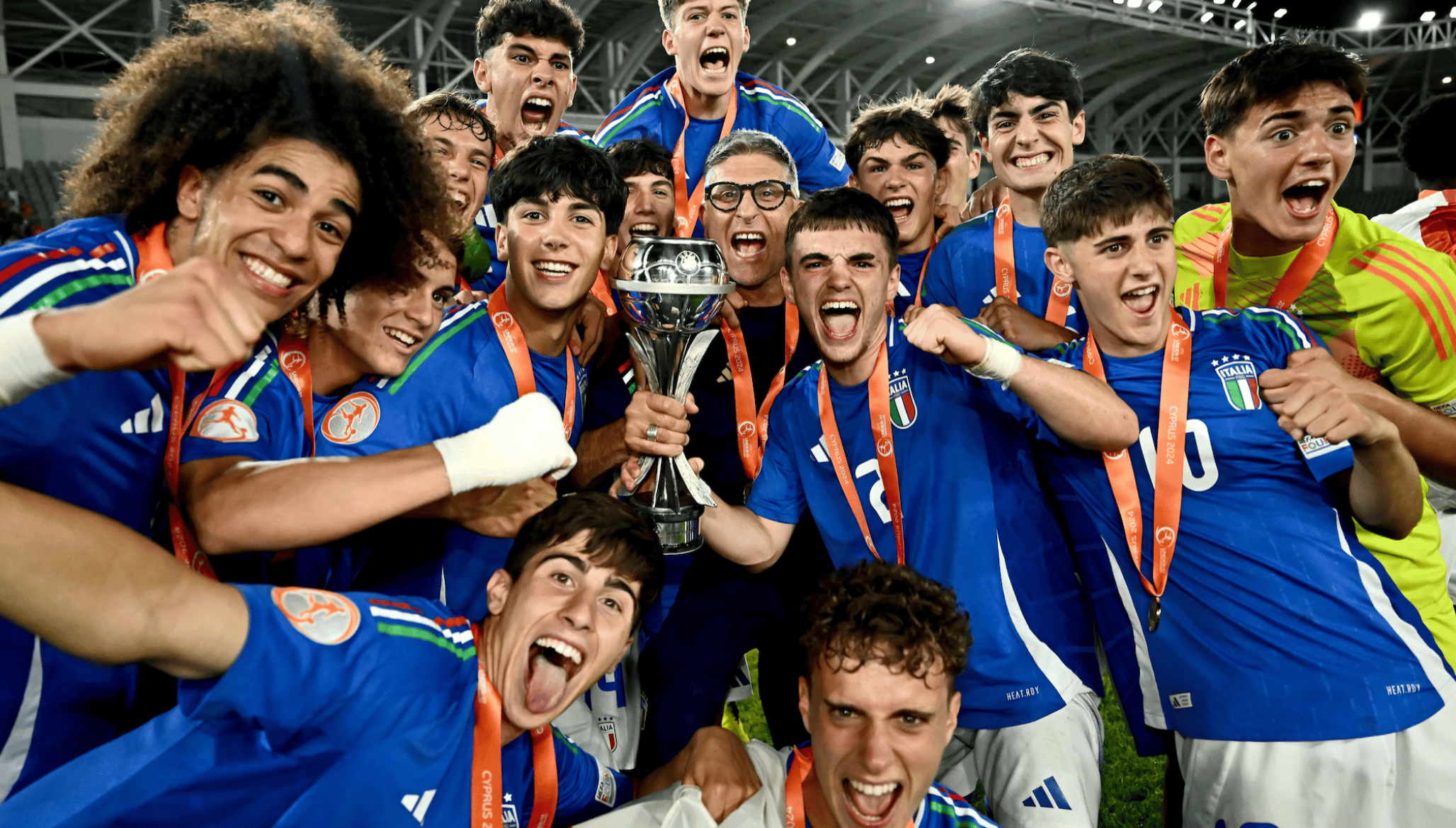 开云体育登录-意大利获得2020年欧洲杯冠军，击败英格兰赢得冠军的简单介绍