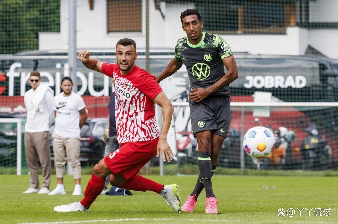 沃尔夫斯堡惊险取胜,逆转战胜对手 沃尔夫斯堡惊险取胜,逆转战胜对手