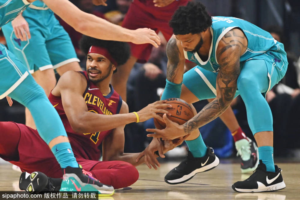 热火外线火力全开，大胜黄蜂取得五连胜的简单介绍