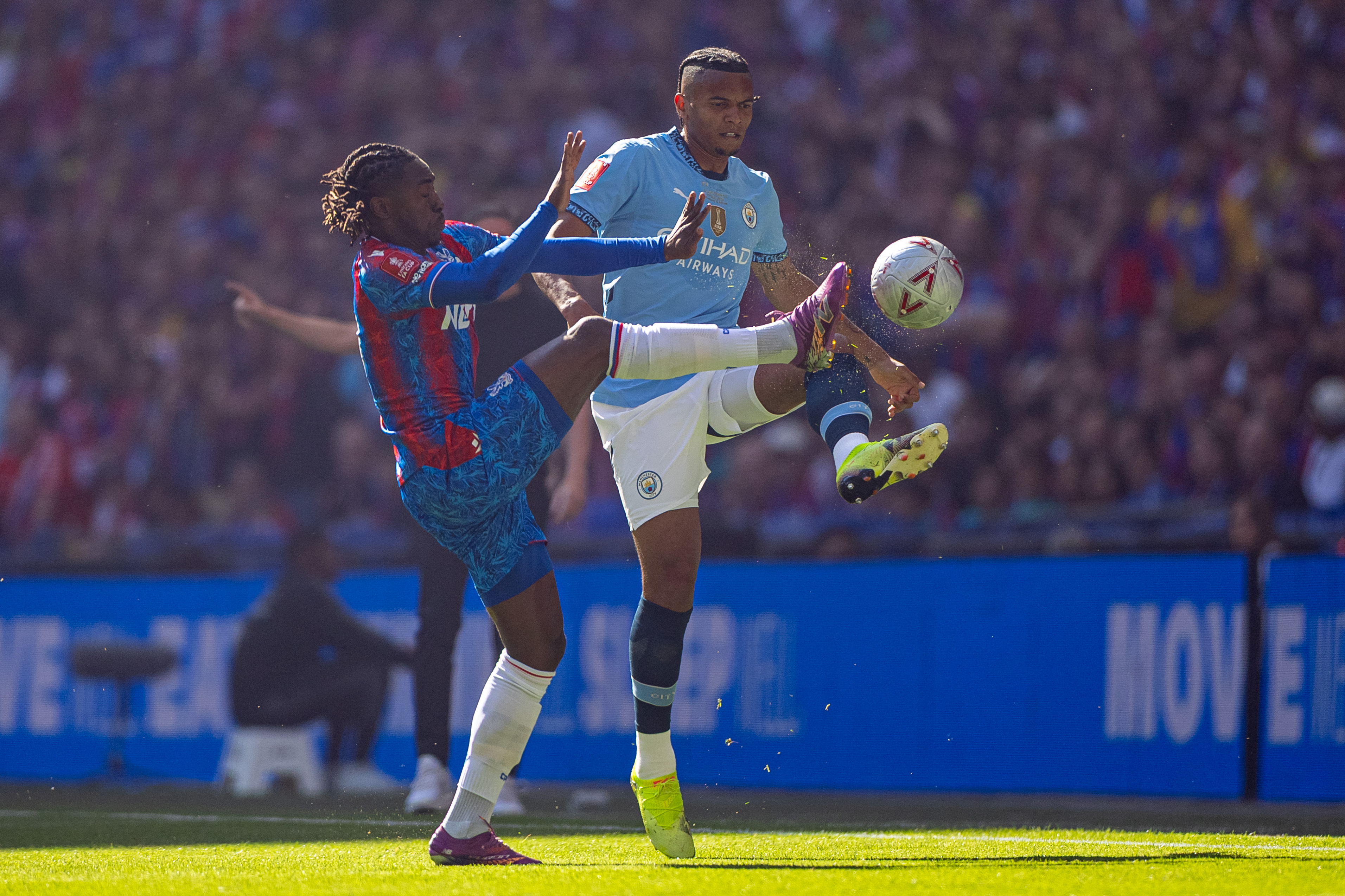 开云官网-英国队发挥稳定，成功晋级半决赛！