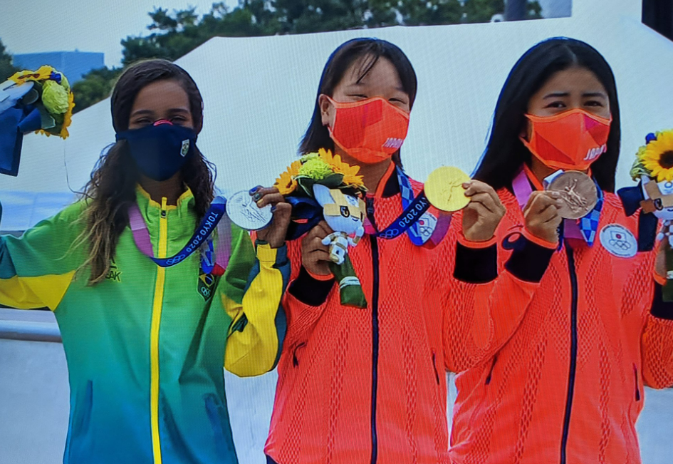 开云体育在线-挪威雪车队驾驭出色，成功登顶领奖台的简单介绍