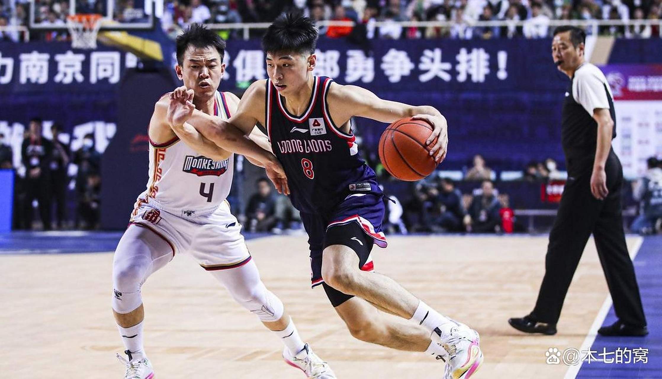 开云体育入口-关键时刻压哨进球，豪门逃过一劫的简单介绍