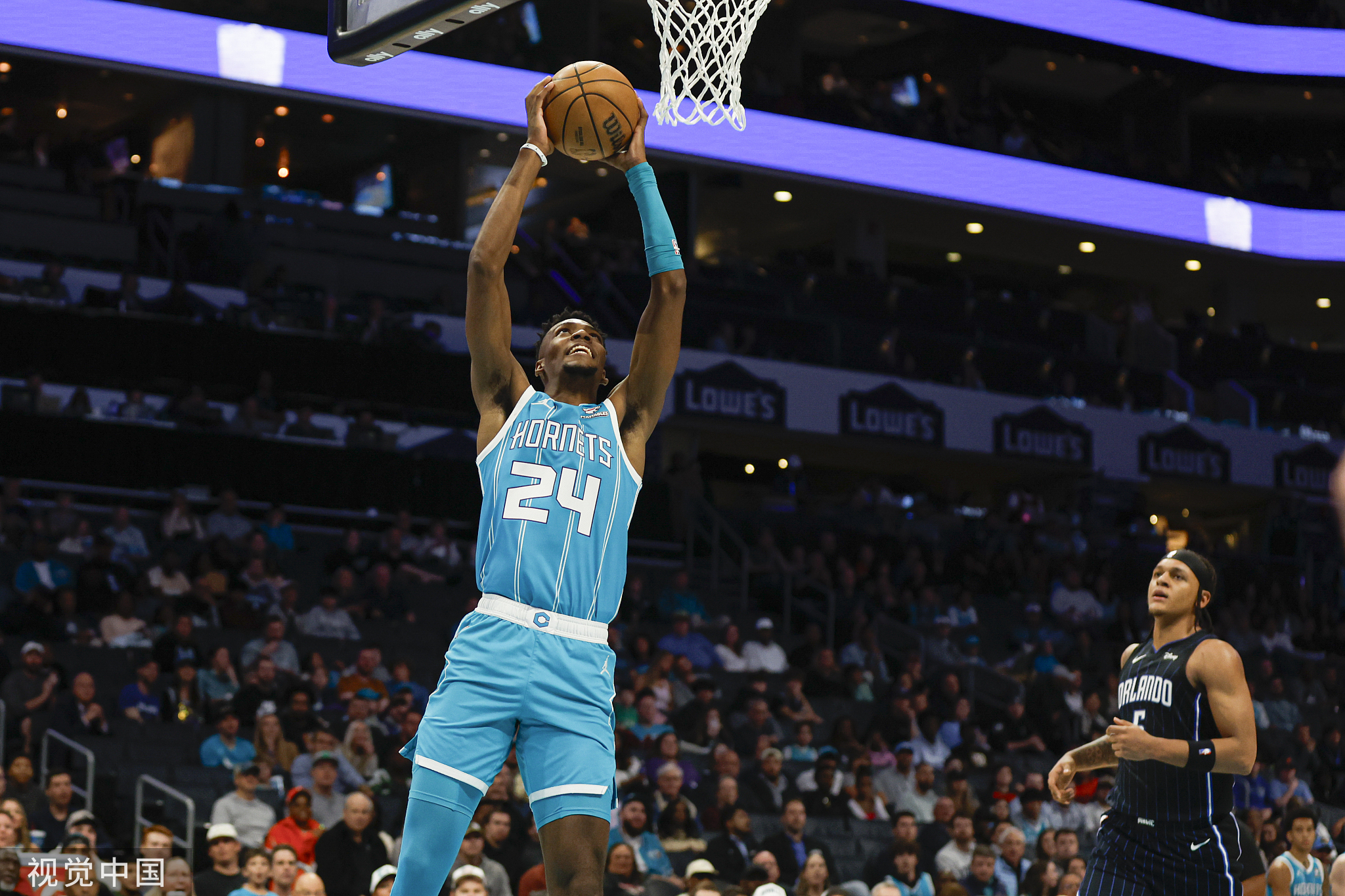 灰熊战胜黄蜂，开启连胜