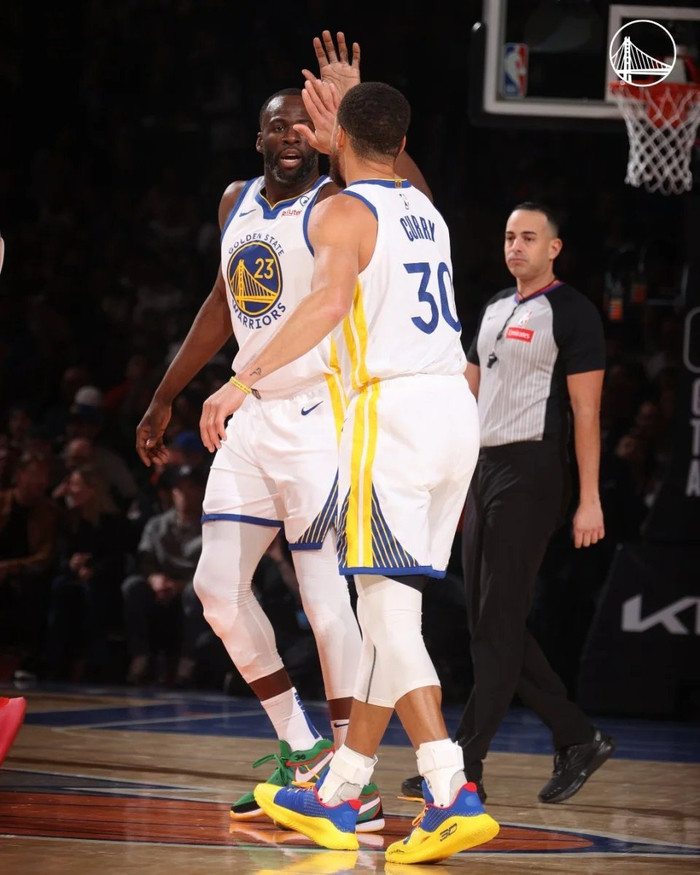 开云APP-包含勇士主场大胜雄鹿，库里砍下31分刷新记录的词条