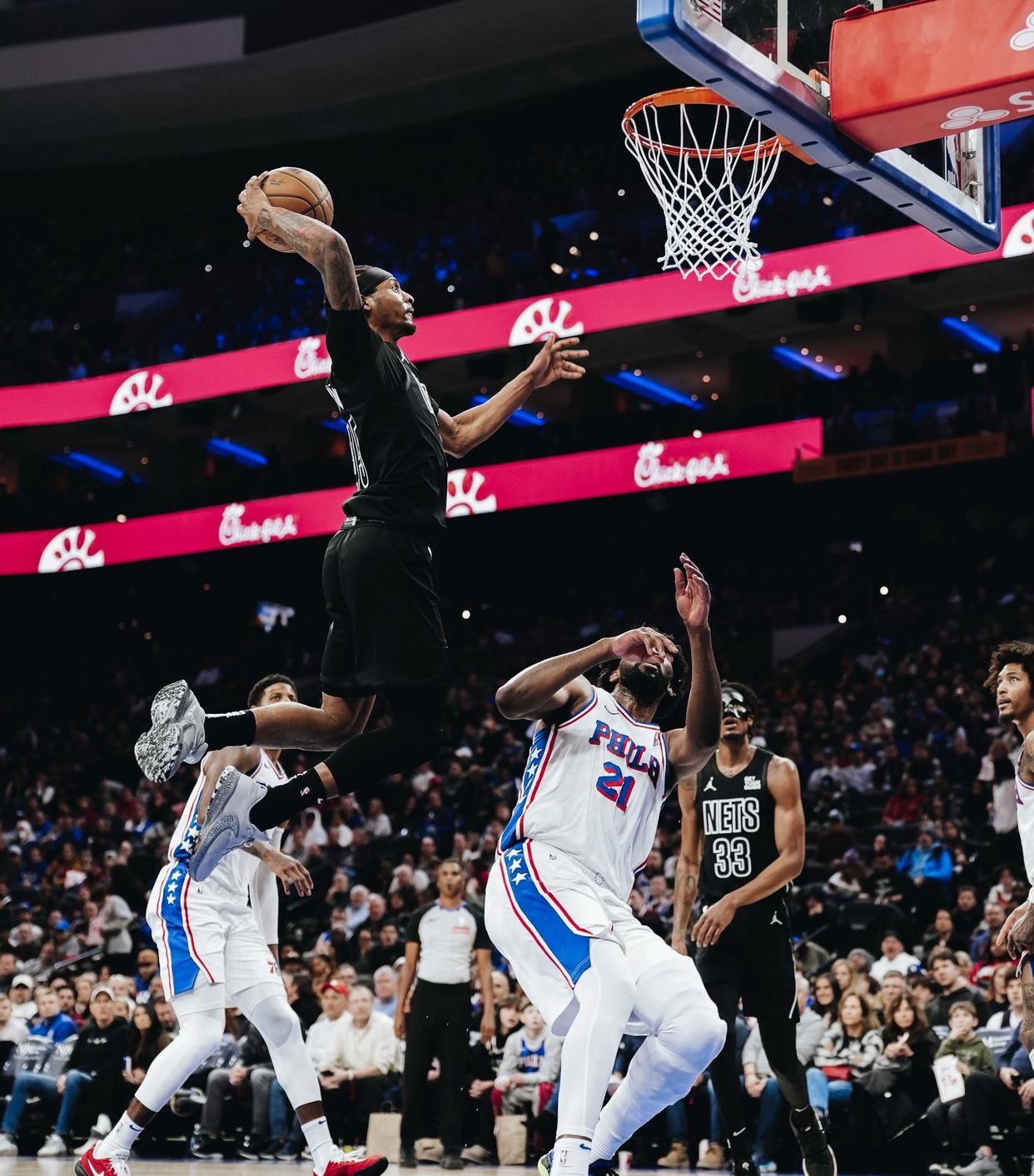 篮网擒爵士,夺得关键胜利 篮网擒爵士,夺得关键胜利