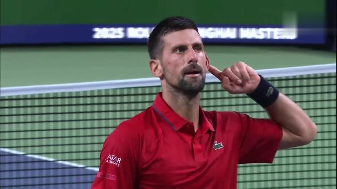 意大利网球队险胜西班牙网球队，德约科维奇送出助攻