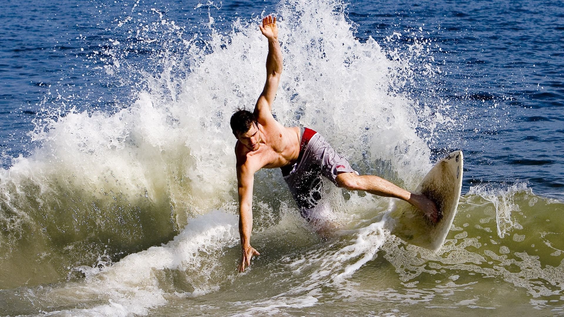 开云官网-关键之夜，不掉线的人